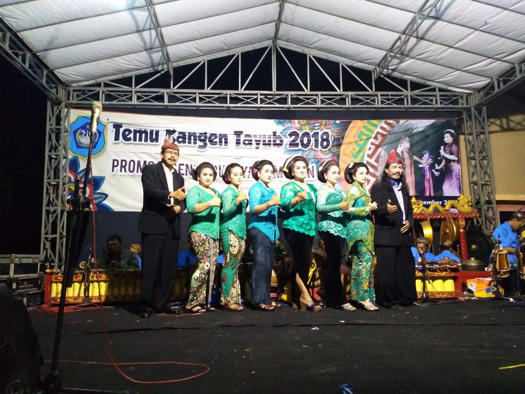 Tarian Tayub Khas Lamongan Ayo Dolen Nang Lamongan Lamongantourism